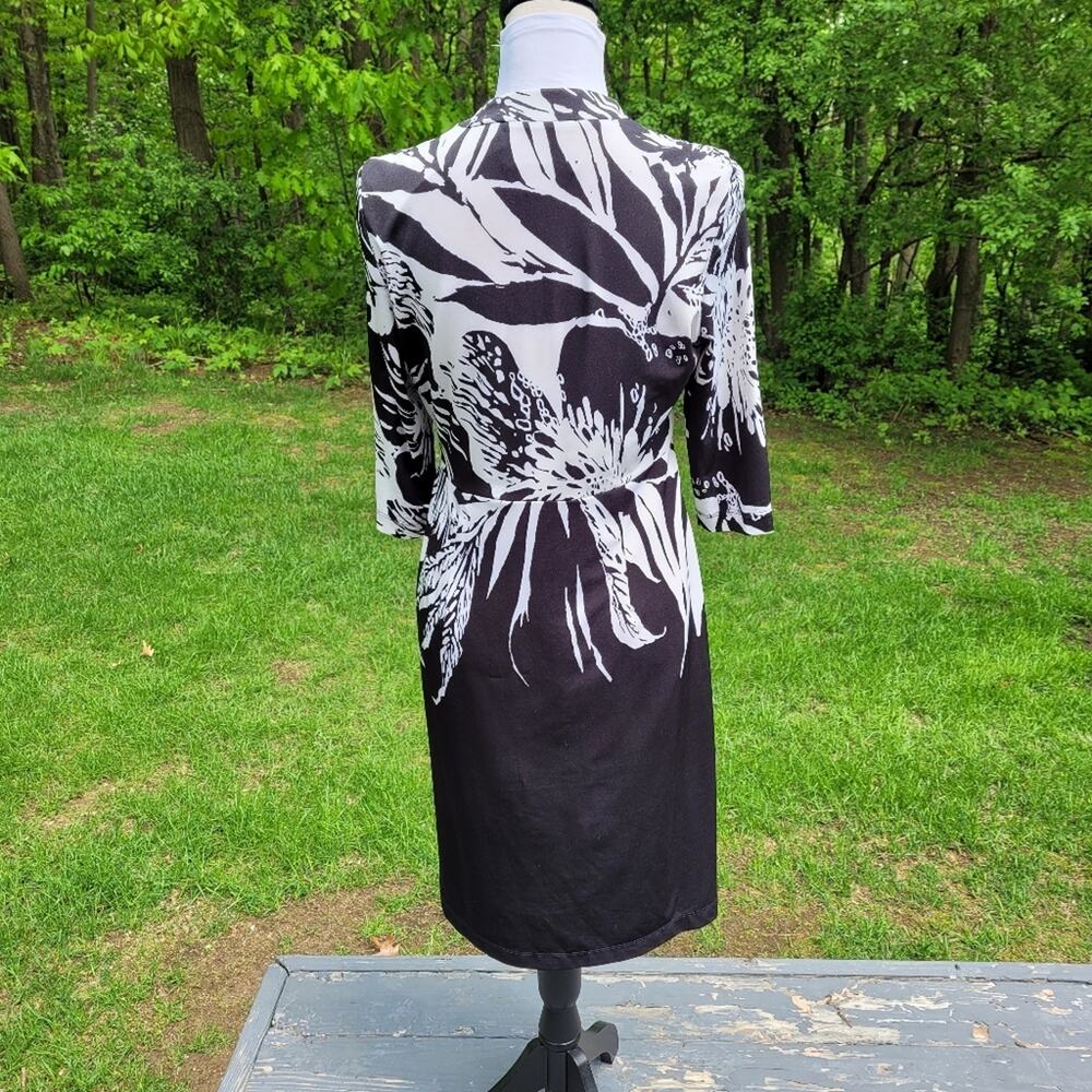 Donna Ricco Abstract Black & White Floral Gathered Bodice Dress size 8 - Picture 3 of 10